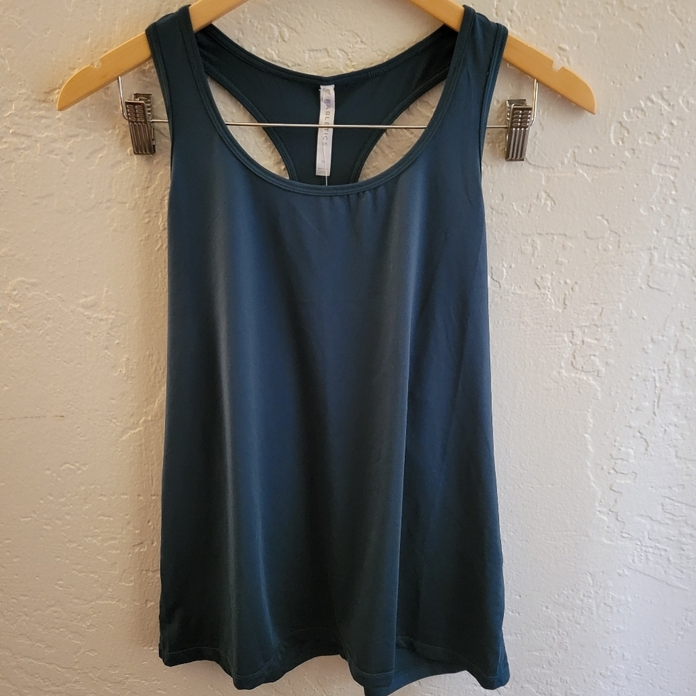 Fabletics NWT Pheonix Lite Racerback Tank Size Medium